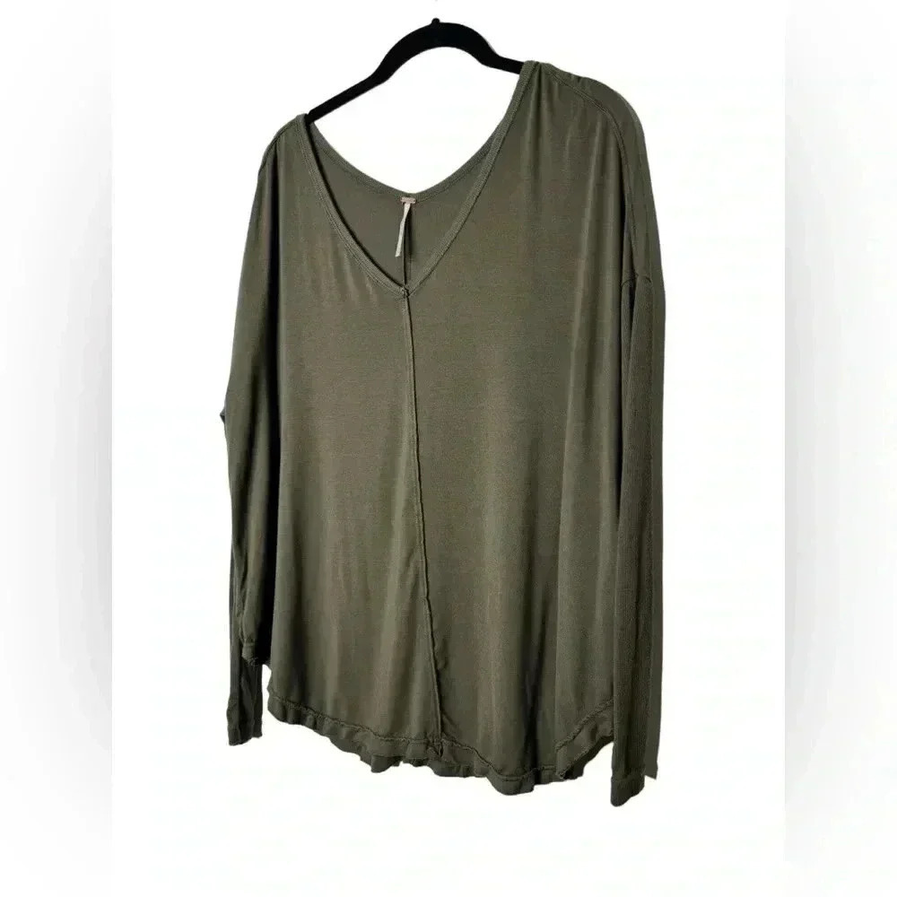 FREE PEOPLE  Olive green, Oversized, slouchy, wide V-neck, Long-Sleeve tee